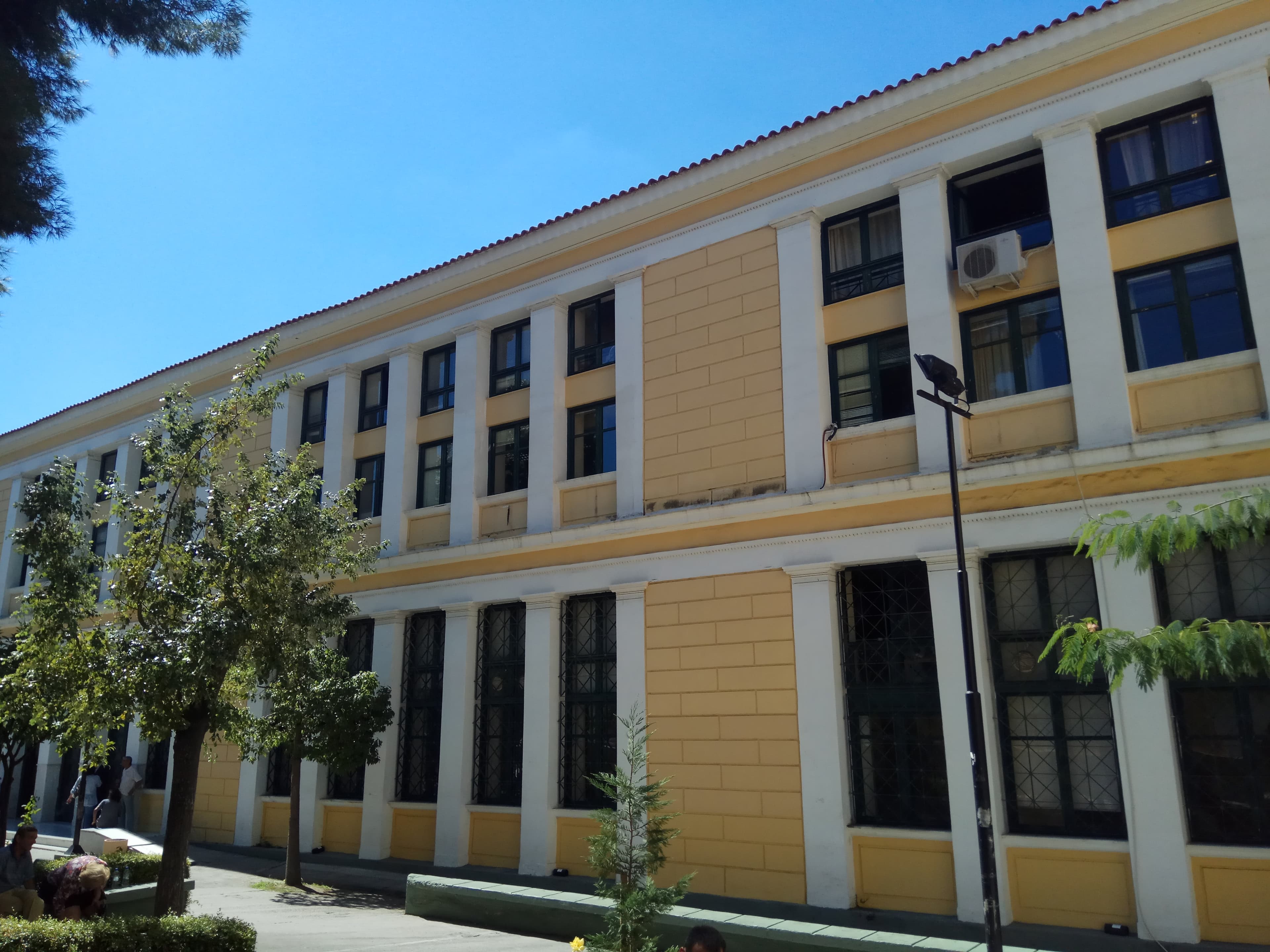 Evelpidon Courts, Athens, Athens